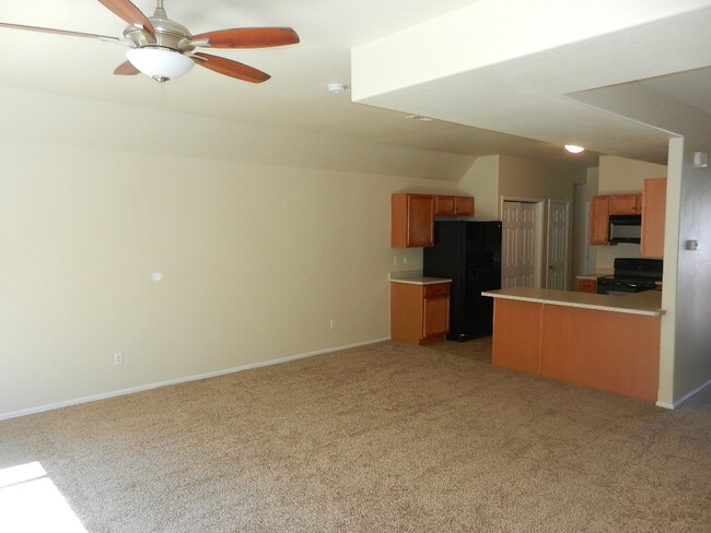 Building Photo - 608 Hailey Glenn Vw