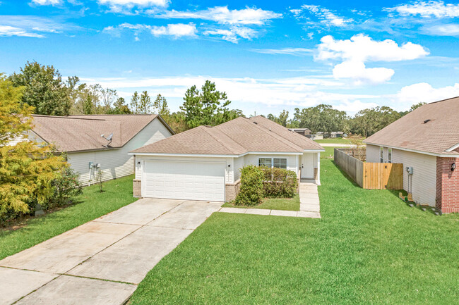 Building Photo - 13551 Rose Drive