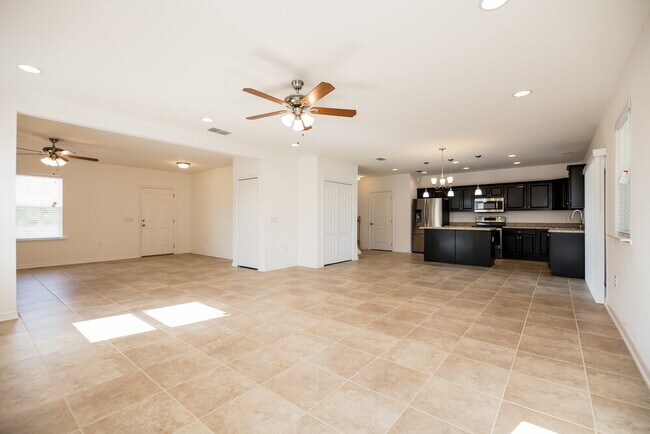 Building Photo - 1519 SW 20th Ave