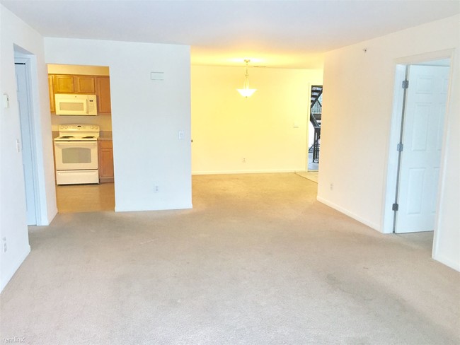 Building Photo - 2625 Greenstone Blvd