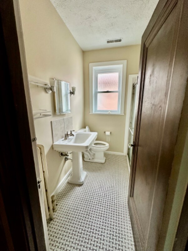 7309 Forsyth Blvd Unit , Clayton, MO 63105 Room for Rent in Clayton