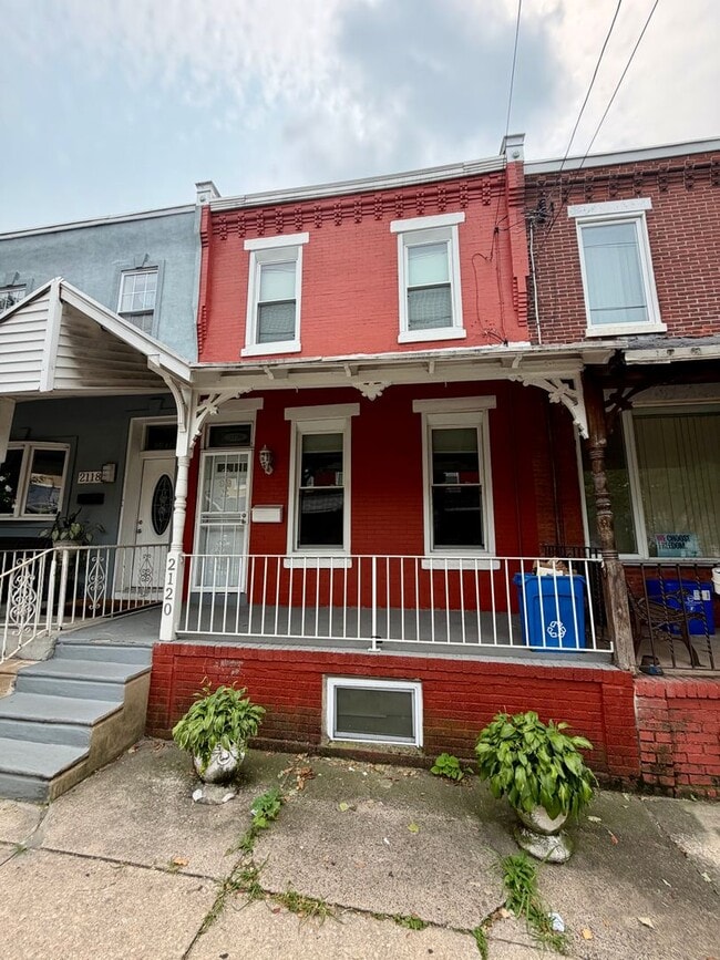 Building Photo - 2120 Wharton St