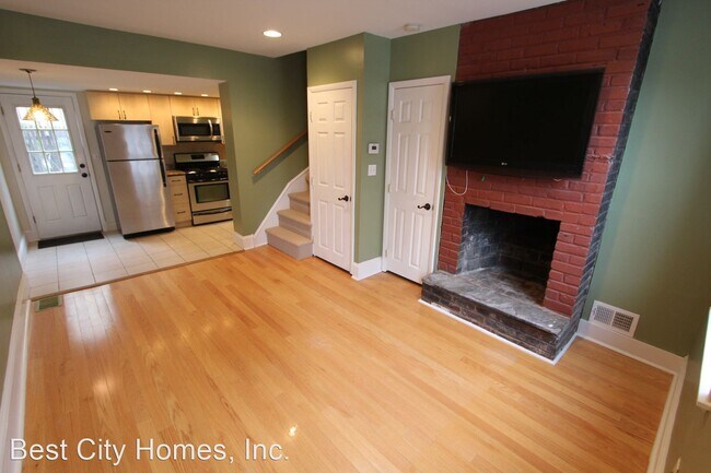 Building Photo - 2 br, 2 bath House - 2710 South Street