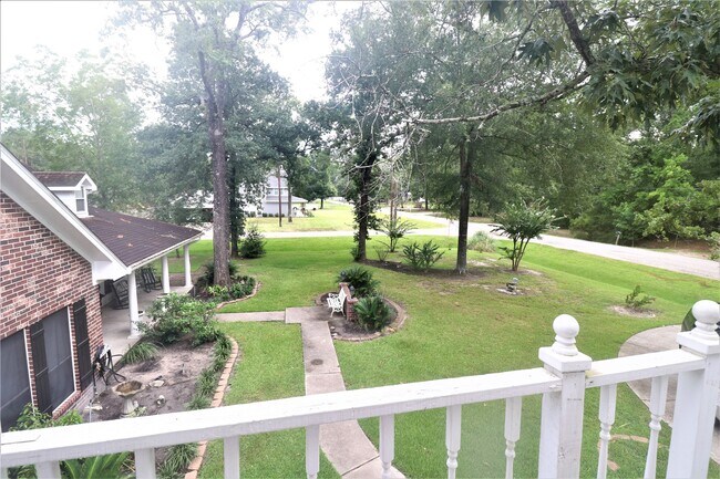 Building Photo - 1702 Cougar Creek St