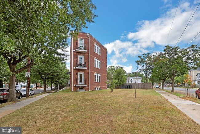 Foto del edificio - 4613 Minnesota Ave NE