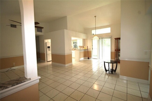 Building Photo - 3952 Suburban Ln