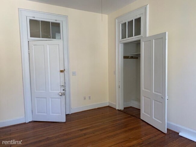 Building Photo - 4 br, 2 bath House - 162 Broad St. Room B
