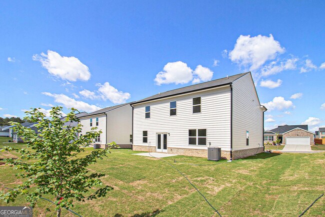 Foto del edificio - 568 Whitman Ln