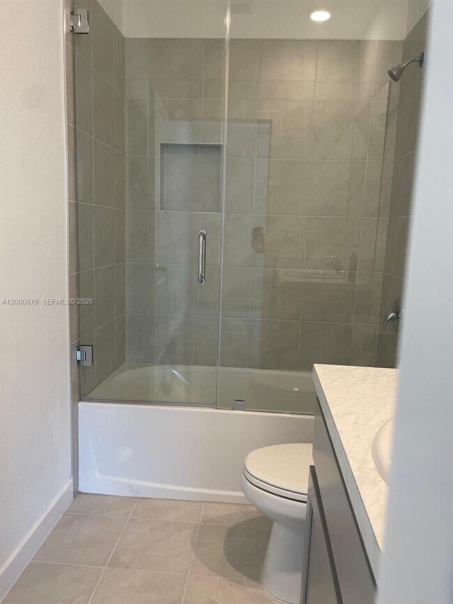 Foto del edificio - 1386 NE 3rd Ave