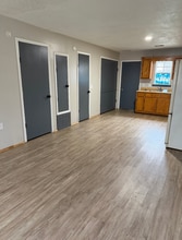 Building Photo - 112 Glenda St