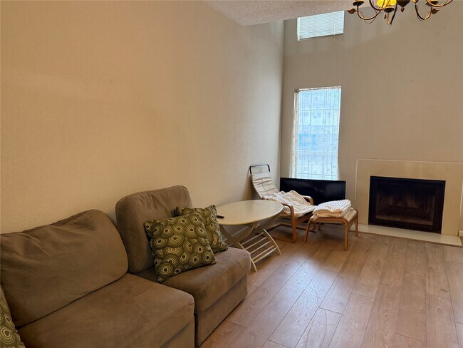 Foto del edificio - 7575 Cambridge St