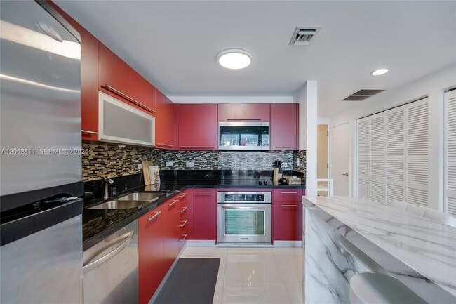 Building Photo - 244 Biscayne Blvd