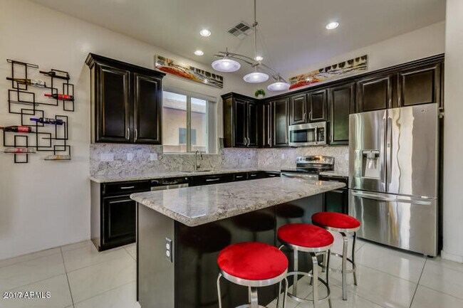 Building Photo - 1484 E Hummingbird Way