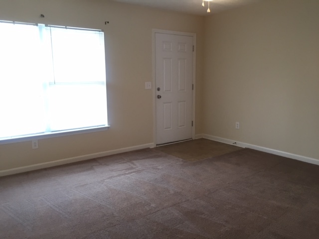 Foto del edificio - Centrally Located Murfreesboro Townhome