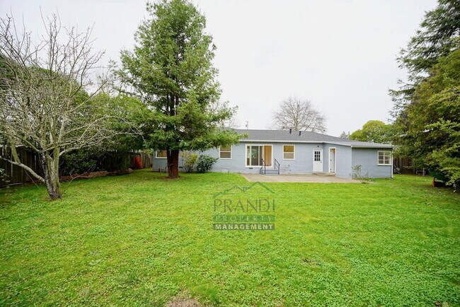 Foto del edificio - 740 Bradley Ave