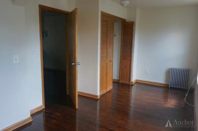 Building Photo - 209 Skillman St