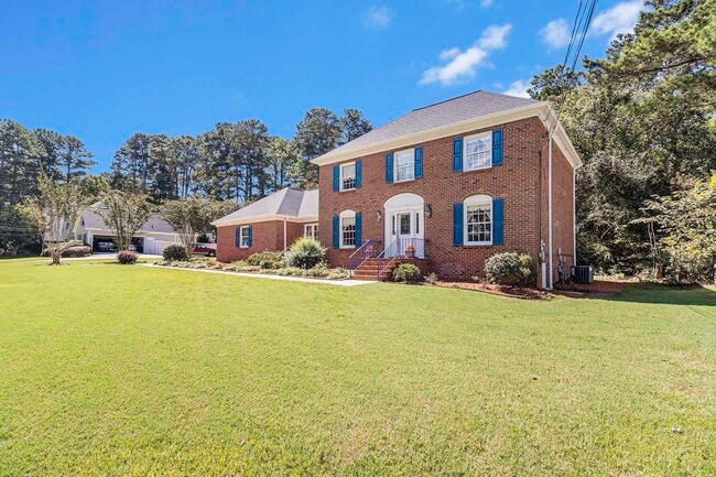 Building Photo - 665 Singley Dr