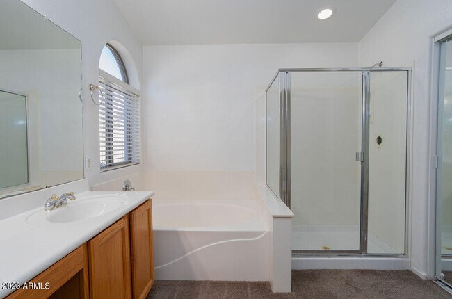 Foto del edificio - 1452 W Blue Ridge Way