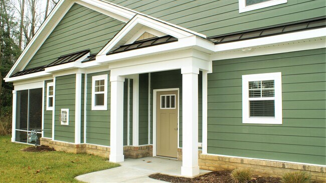 Building Photo - 132 Creek Front Ln