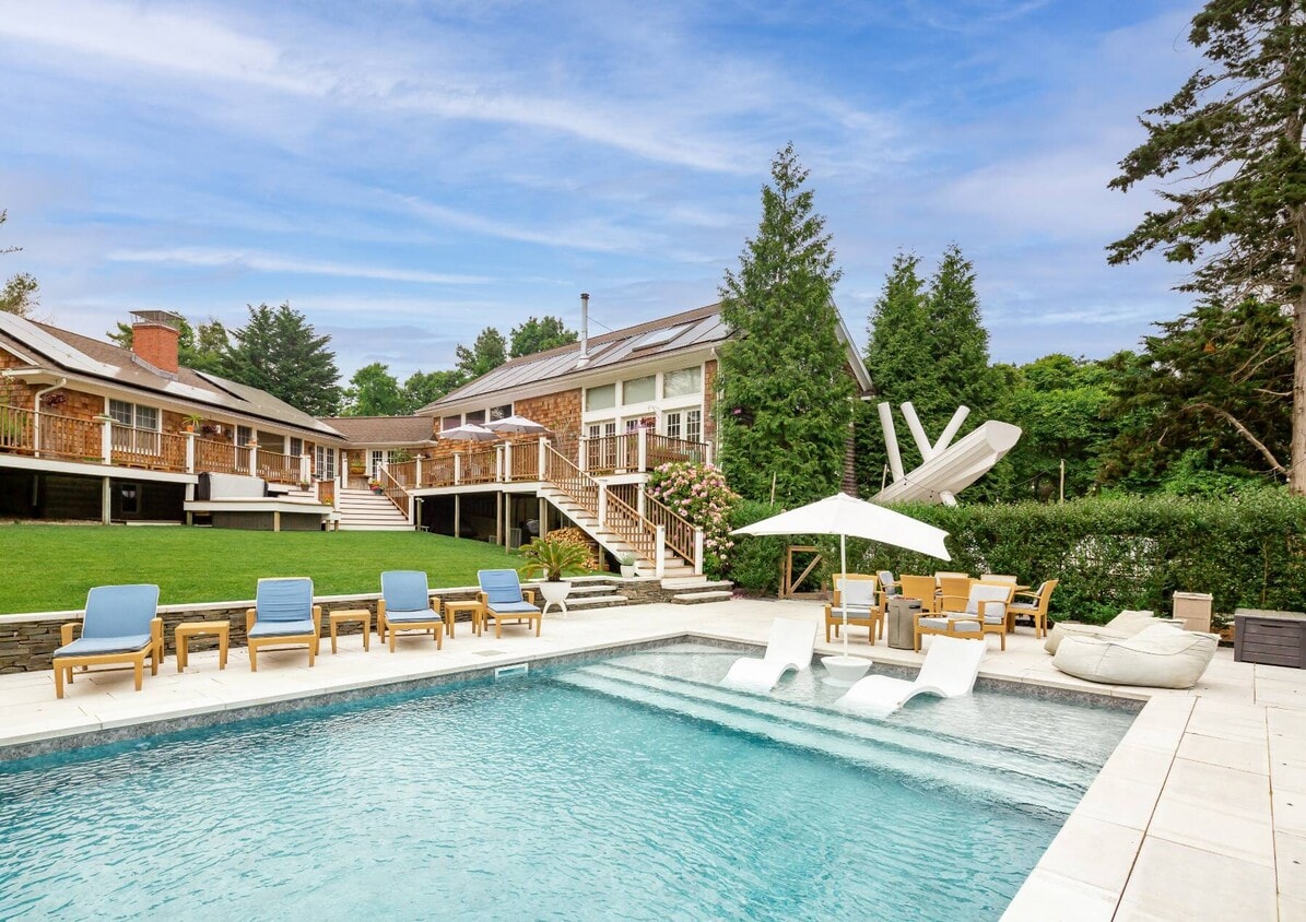 Foto principal - 565 Montauk Hwy