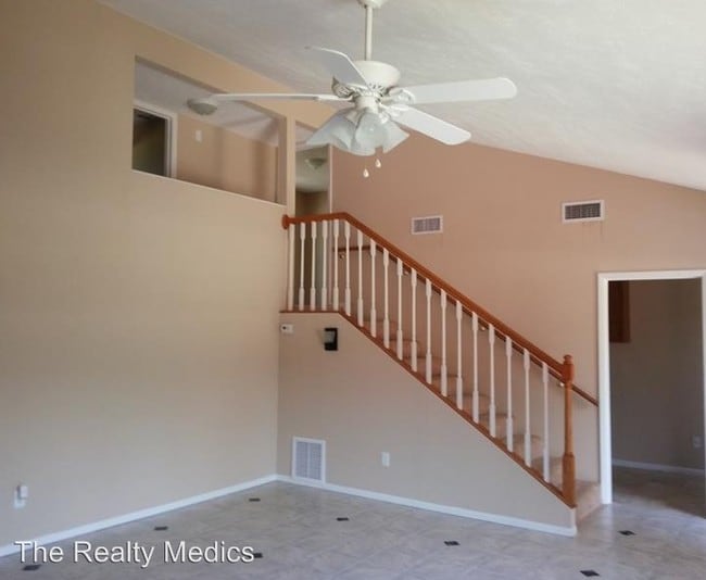 Building Photo - 1319 W Hartley Cir