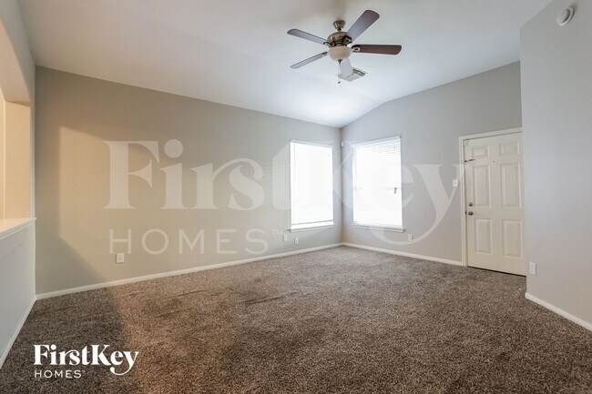 Foto del edificio - 21035 Noelle Ct