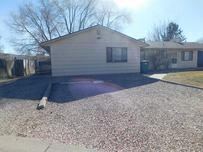 Foto del edificio - 232 Crawford Ln