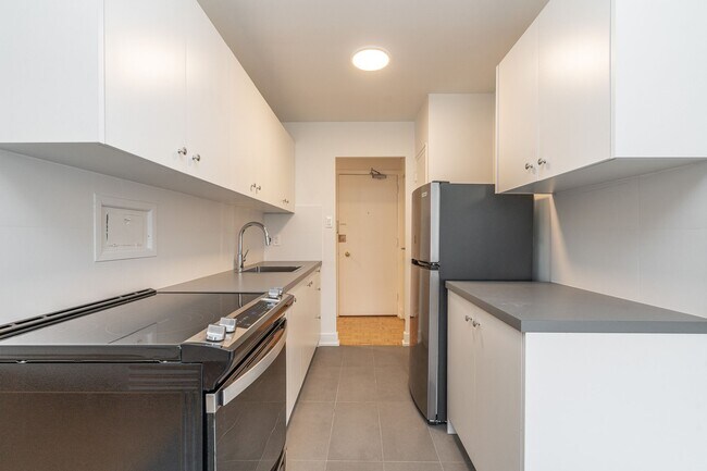 Building Photo - 55 Eccleston Dr