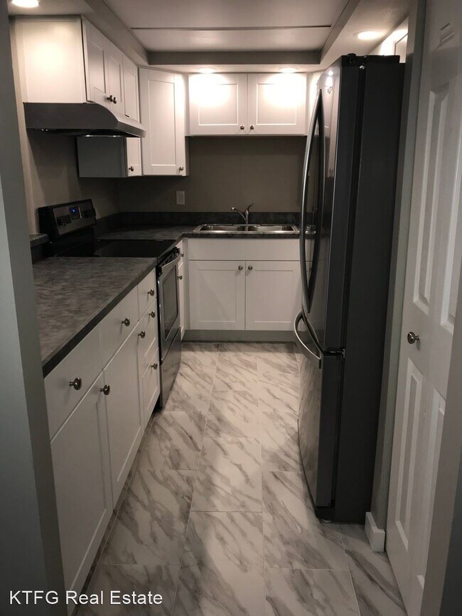 Foto del edificio - 2 br, 2 bath House - 802 Stratford Dr, Apt 11
