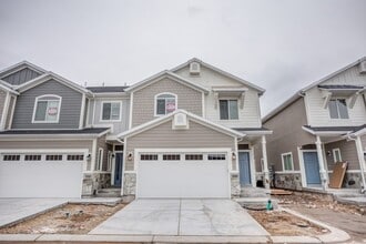 Building Photo - 1159 S 225 E
