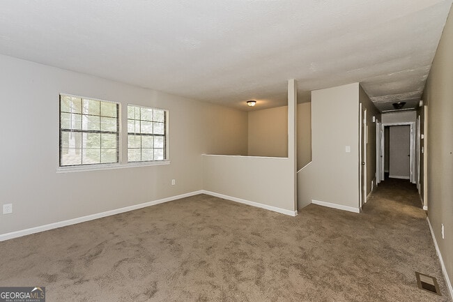 Building Photo - 2239 Cherokee Valley Cir