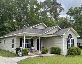 Building Photo - 7 Cromartie Dr