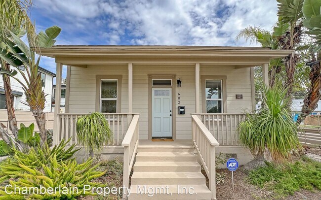 Foto del edificio - 3 br, 2 bath House - 602 N Ditmar St