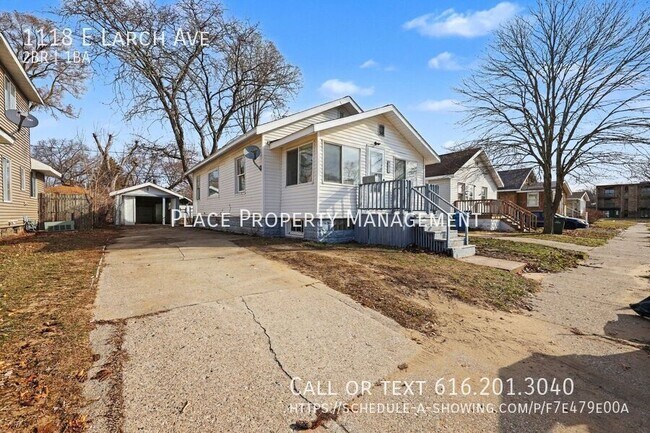 Foto del edificio - 1118 E Larch Ave