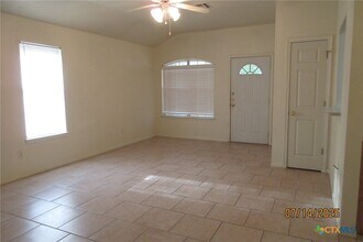 Building Photo - 2606 Edgefield St