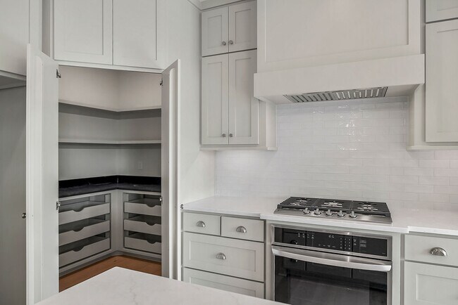 Building Photo - 2509 W 175th Pl