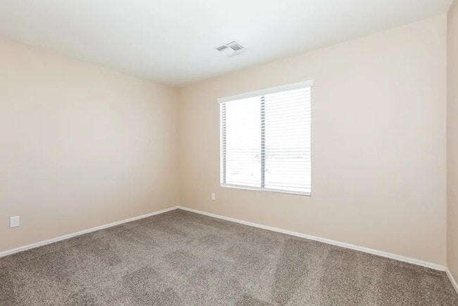 Foto del edificio - 10821 E Arcadia Ave