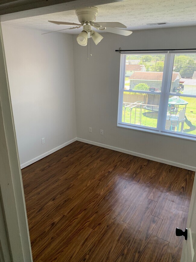 Foto del edificio - 1407 Glenwood St