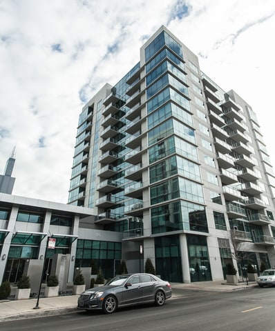 Building Photo - 125 S Green St
