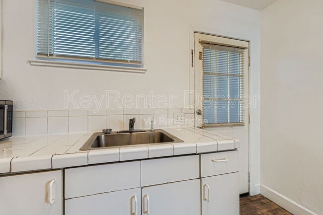 Foto del edificio - 3249 Steele St