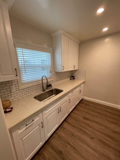 Building Photo - 18 N Marengo Ave