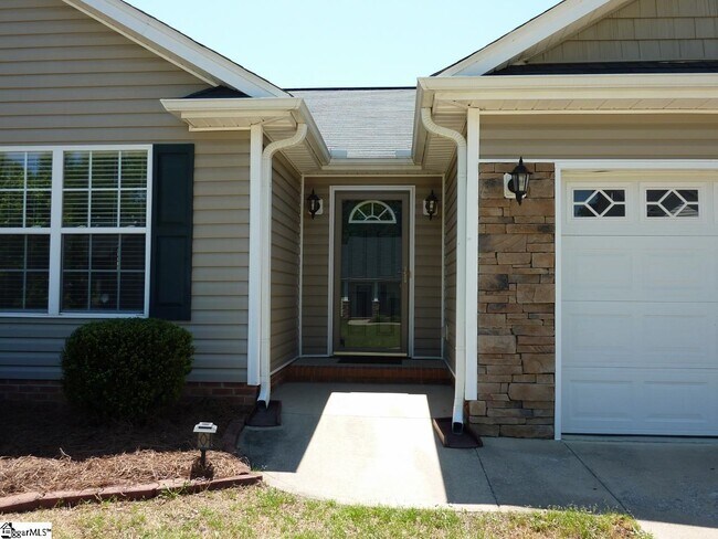 Building Photo - 32 Tigris Way