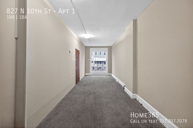 Building Photo - 827 N 10th St