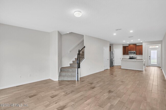 Building Photo - 61 Bush Pl