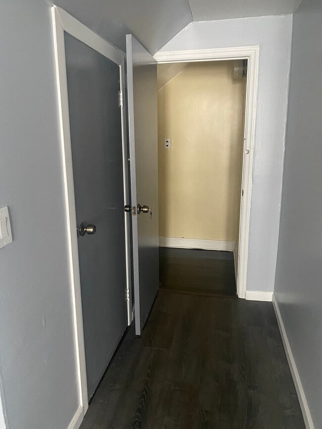 23214 118th Ave, Cambria Heights, NY 11411 House Rental in Cambria