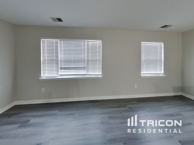 Foto del edificio - 1306 Sutler Terrace