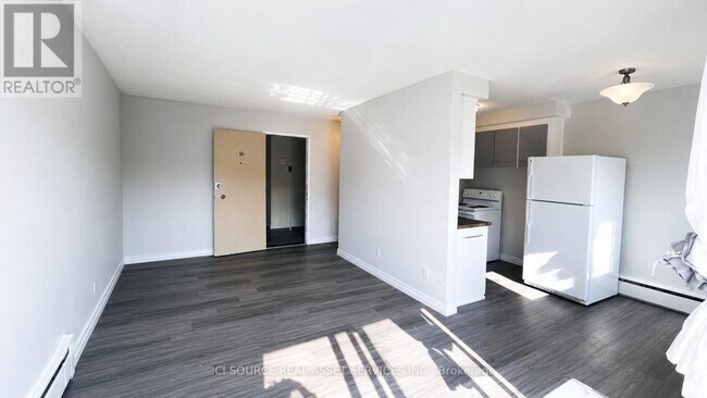 Building Photo - 333 Gibb St