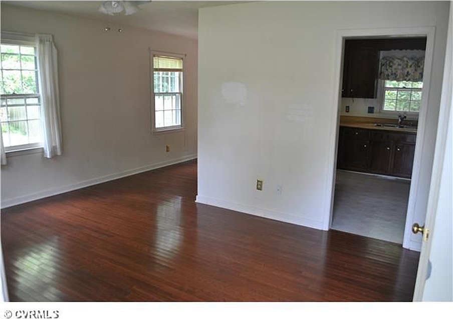 Building Photo - 4 BR/ 2 BA Spacious Glen Allen Tri-level. ...