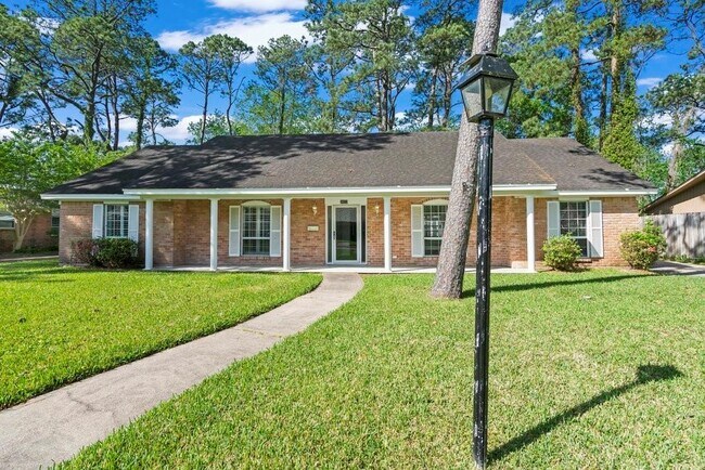 Foto del edificio - 3022 Inwood Dr