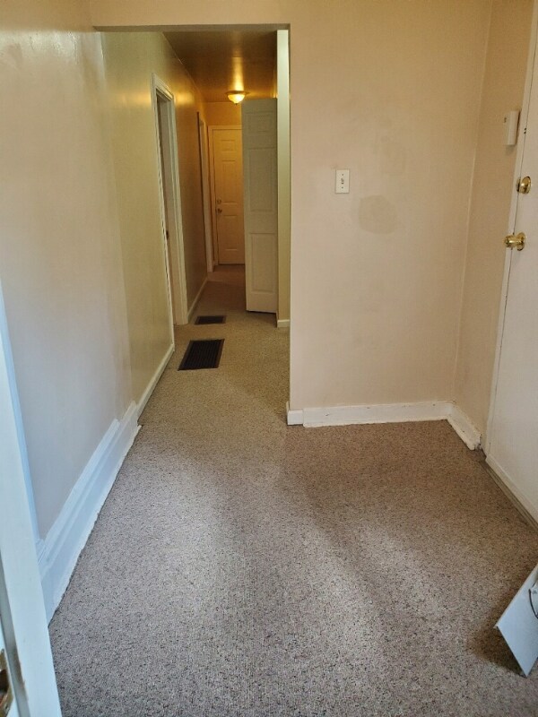 25 Norton St Unit 2, Pittsburgh, PA 15211 Apartment for Rent in